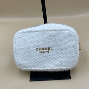 CHANEL White Bouclé Cosmetic Pouch with Gold Logo